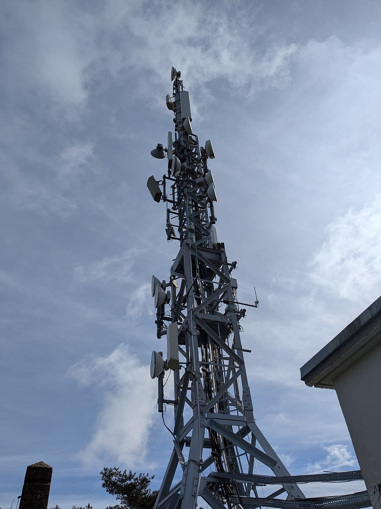 Antenne-relais de télécommunications